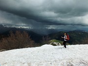 75 nuvoloni ed acquazzoni a monte !